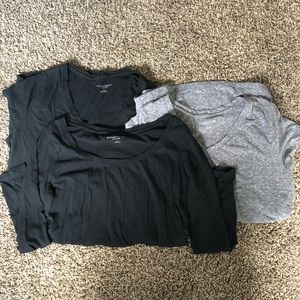 Bundle: Maternity shirts